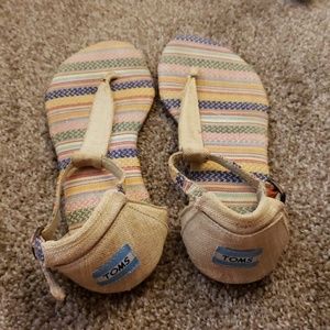 Toms sandals